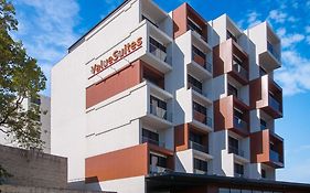 Value Suites Green Square
